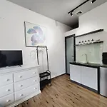 Agk House - Homestay - 406 Xo Viet Nghe Tinh, P25, Binh Thanh, Gan Nga 4 Hang Xanh